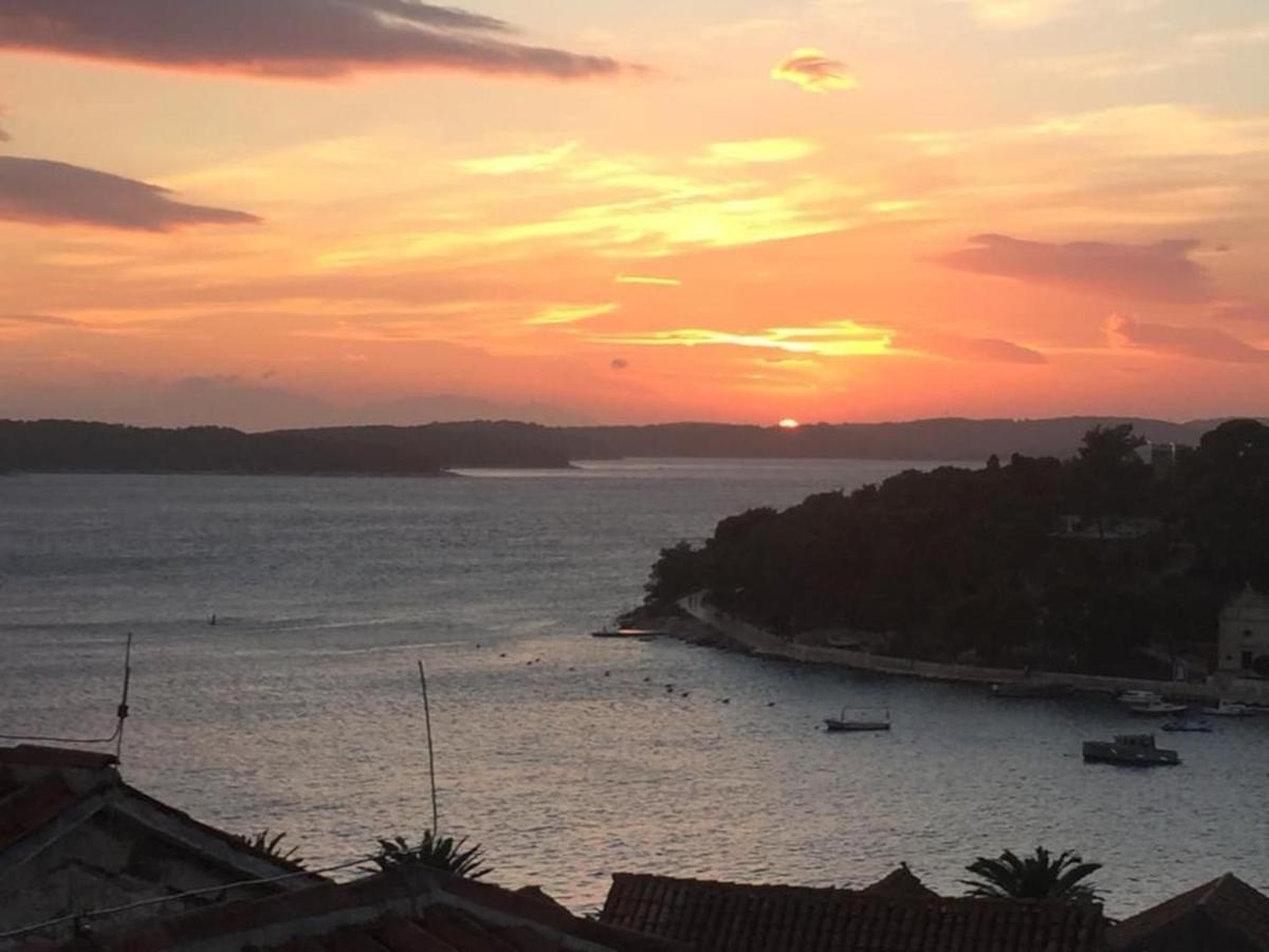Hvar Old Dalmatian House Junior Suite - Deck 2 Хвар Екстериор снимка